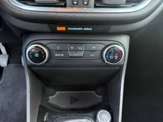 FORD Fiesta usata, con Specchietti laterali elettrici