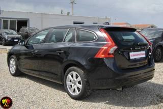 VOLVO V60 usata, con Volante in pelle