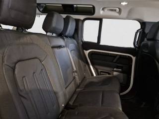 LAND ROVER Defender usata, con Autoradio digitale