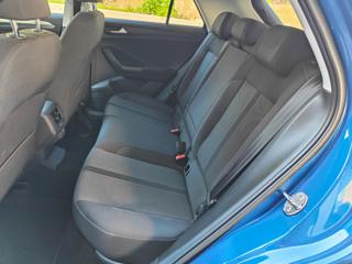 VOLKSWAGEN T-Roc usata, con USB