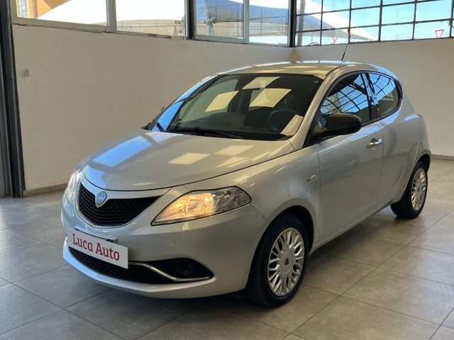 LANCIA Ypsilon usata, con ABS