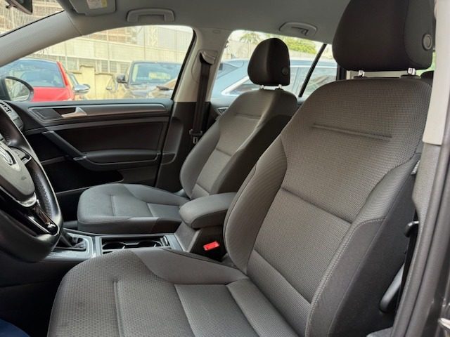 VOLKSWAGEN Golf usata, con Chiusura centralizzata