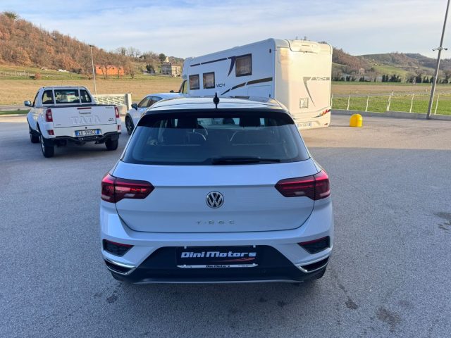 VOLKSWAGEN T-Roc usata, con Autoradio