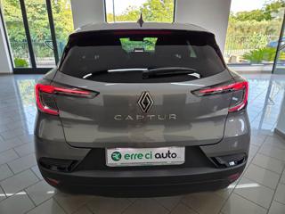 RENAULT Captur usata, con Autoradio
