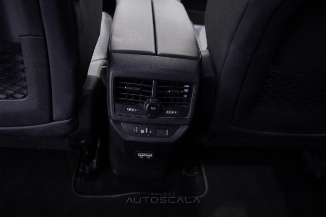 PEUGEOT 5008 usata, con Specchietti laterali elettrici
