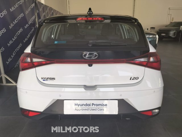 HYUNDAI i20 usata 9