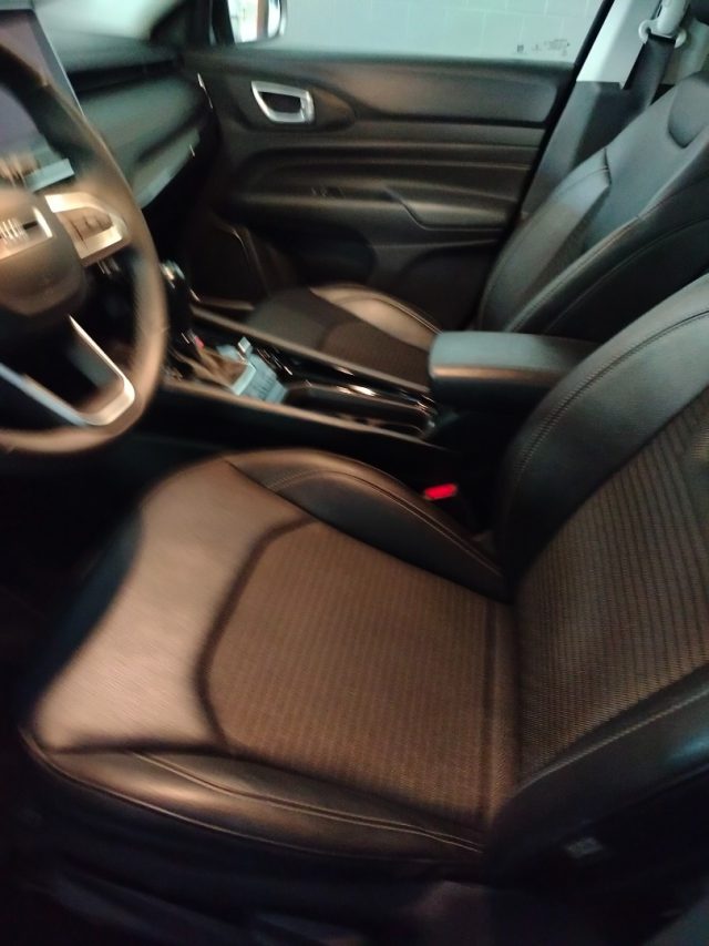 JEEP Compass usata, con Autoradio digitale