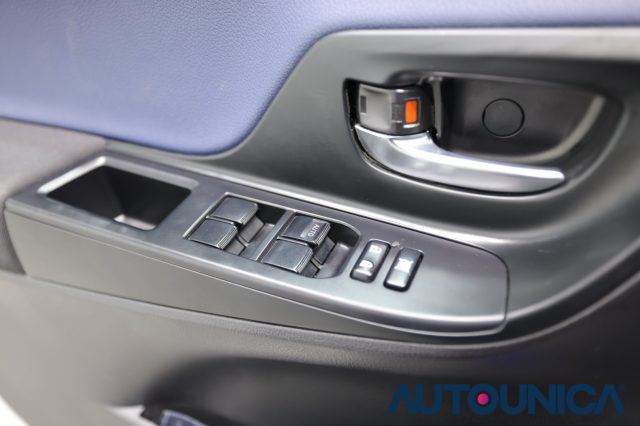 TOYOTA Yaris usata 34