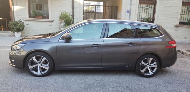 PEUGEOT 308 usata, con Servosterzo