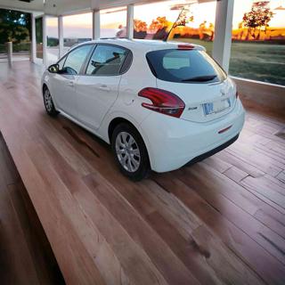 PEUGEOT 208 usata, con Airbag laterali
