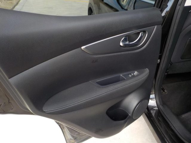 NISSAN Qashqai usata, con Luci diurne LED