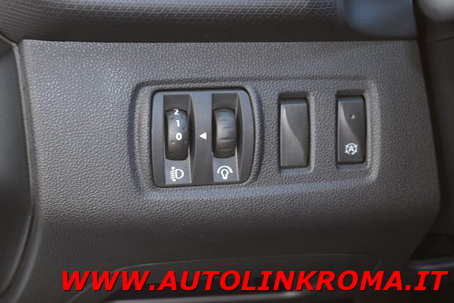 RENAULT Clio usata, con Specchietti laterali elettrici