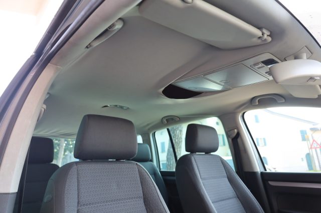 VOLKSWAGEN Touran usata, con Cronologia tagliandi