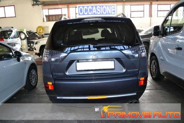 MITSUBISHI Outlander usata, con Airbag