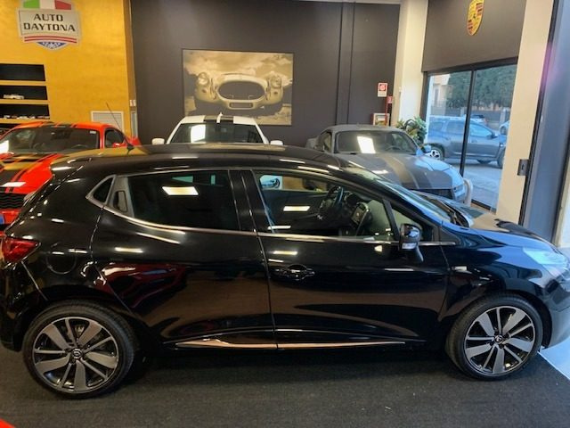RENAULT Clio usata, con Autoradio