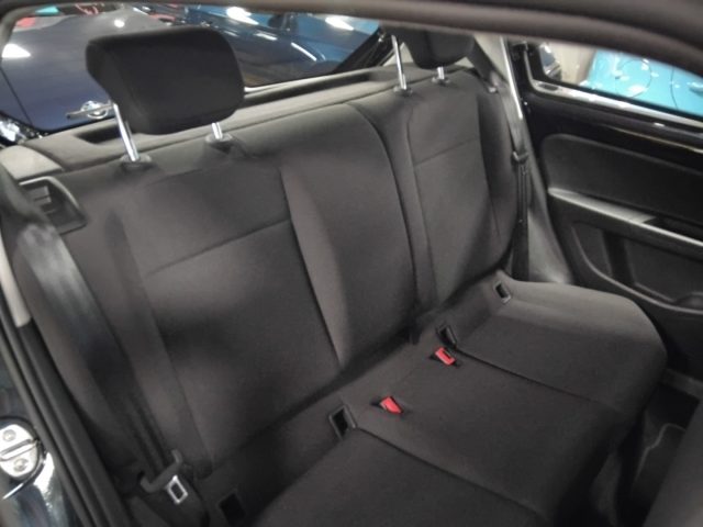 VOLKSWAGEN up! usata, con ESP