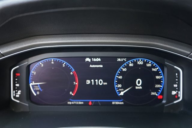 VOLKSWAGEN T-Roc usata, con ESP