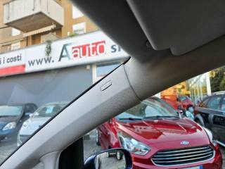 VOLKSWAGEN Touran usata, con MP3