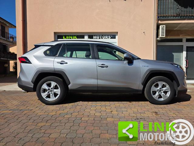TOYOTA RAV 4 usata, con Cerchi in lega