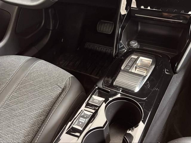 PEUGEOT 2008 usata, con Leve al volante