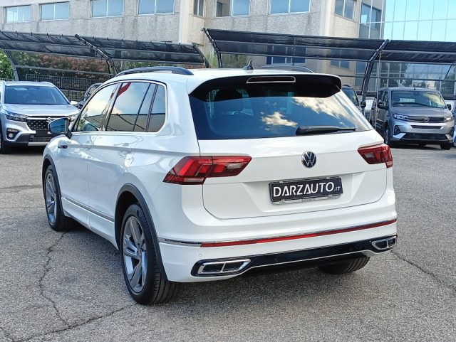 VOLKSWAGEN Tiguan usata, con Leve al volante