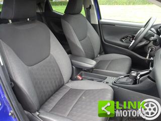 TOYOTA Yaris usata, con Autoradio digitale