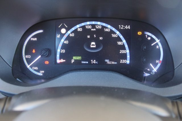 TOYOTA Yaris Cross usata, con Specchietti laterali elettrici