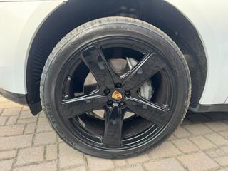 PORSCHE Macan usata, con Autoradio