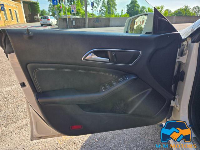 MERCEDES-BENZ CLA 200 usata, con Servosterzo