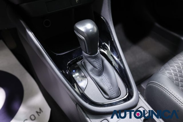 TOYOTA Yaris usata, con Specchietti laterali elettrici