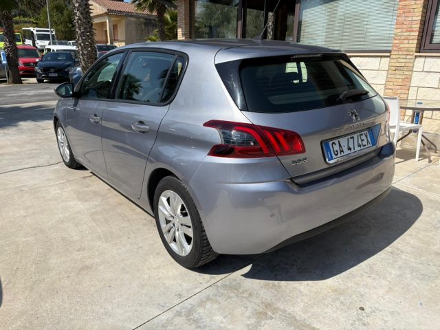 PEUGEOT 308 usata, con Autoradio