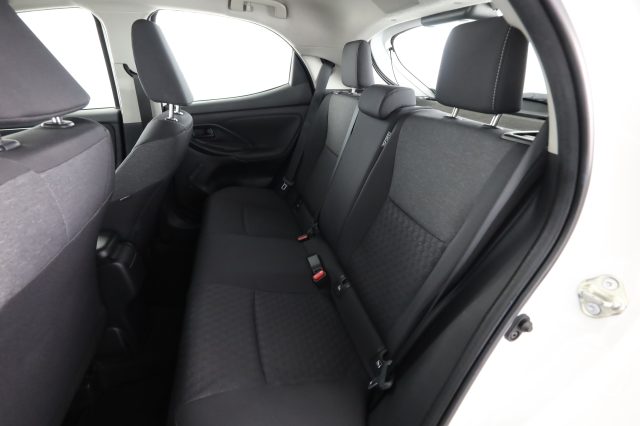 TOYOTA Yaris usata 3