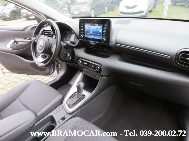 TOYOTA Yaris usata, con MP3