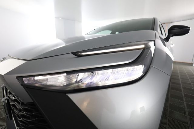 TOYOTA C-HR usata 13