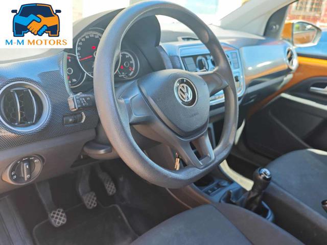 VOLKSWAGEN up! usata, con Chiusura centralizzata