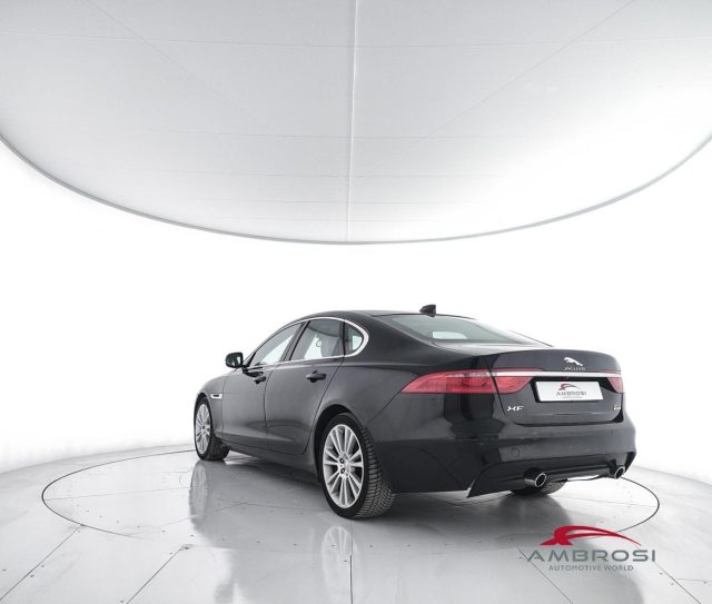 JAGUAR XF usata 3
