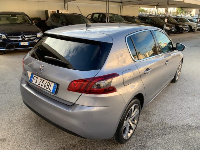 PEUGEOT 308 usata, con Controllo elettronico della corsia