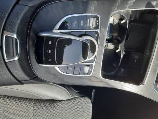 MERCEDES-BENZ E 220 usata, con Controllo automatico clima