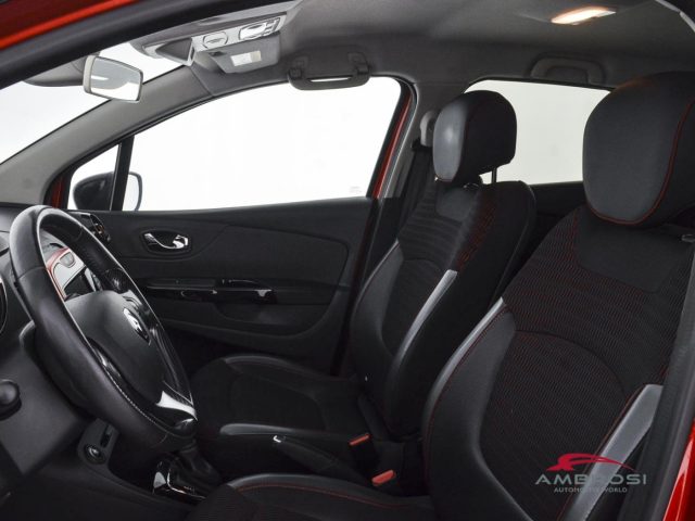 RENAULT Captur usata 8