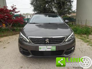 PEUGEOT 308 usata, con Fari Xenon