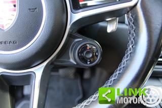 PORSCHE Macan usata, con Autoradio