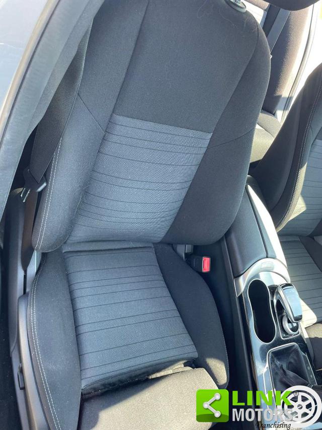MERCEDES-BENZ C 200 usata, con Volante in pelle