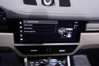 PORSCHE Cayenne usata, con Vivavoce