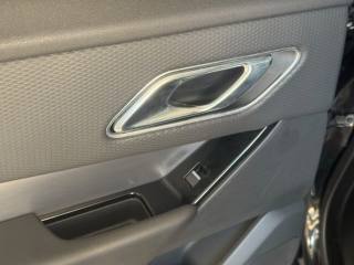 LAND ROVER Range Rover Velar usata, con Sistema di navigazione