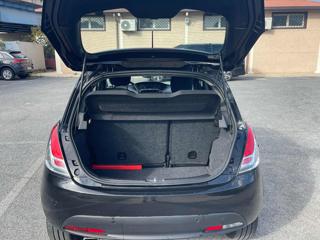 LANCIA Ypsilon usata, con Fendinebbia