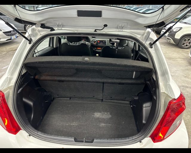 TOYOTA Yaris usata, con Controllo trazione