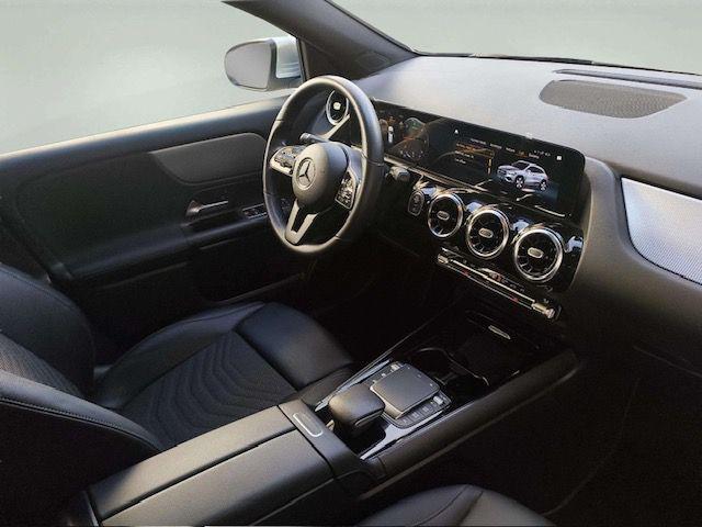 MERCEDES-BENZ GLA 180 usata, con Filtro antiparticolato