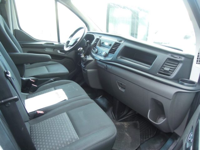 FORD Transit Custom usata, con Autoradio