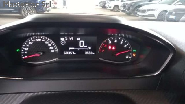 PEUGEOT 208 usata, con Volante in pelle