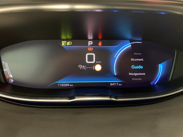 PEUGEOT 3008 usata, con Portellone posteriore elettrico